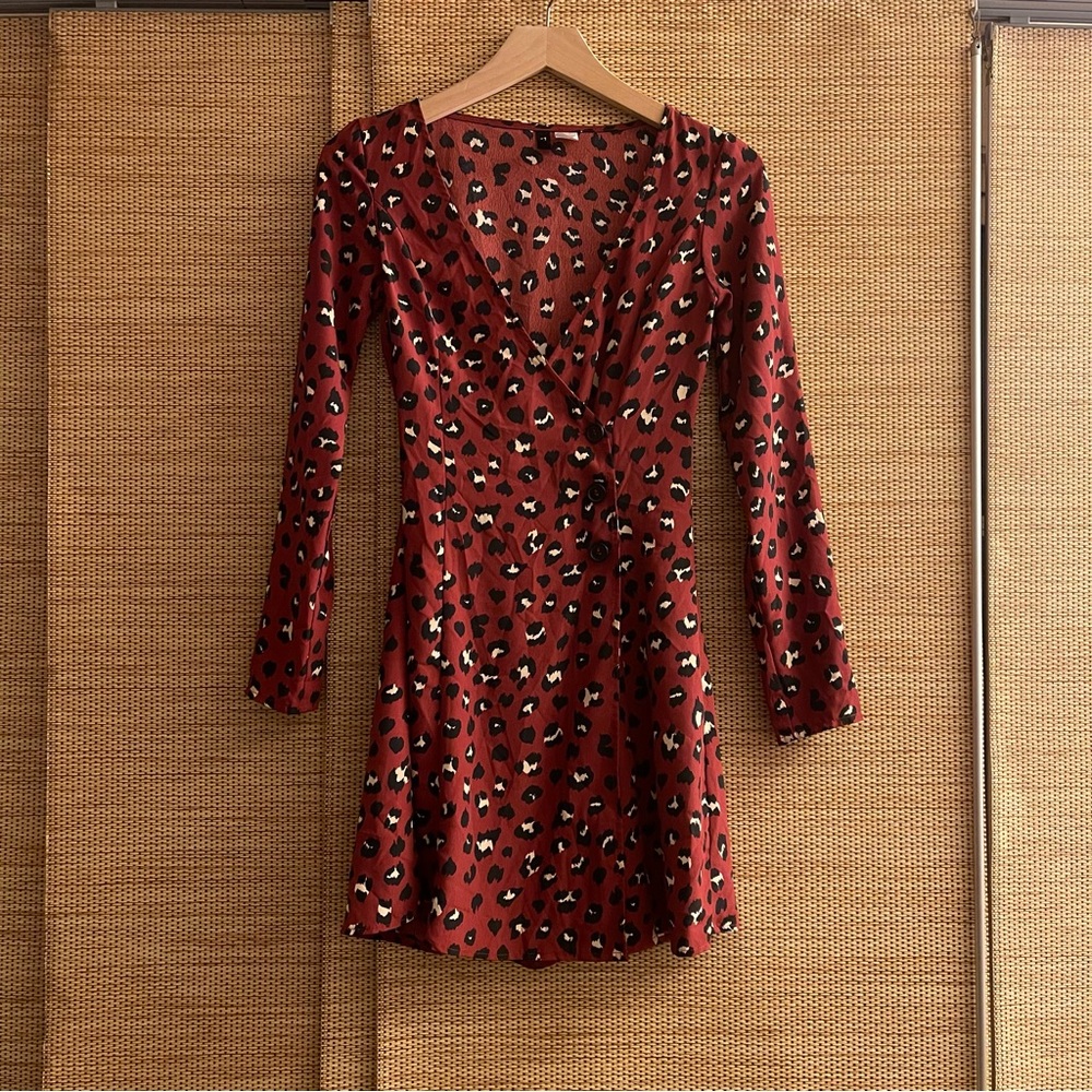 H&M Red Animal Print Long Sleeve Dress